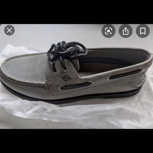 Sperry Top Sider Grey 10.5 black laces boat shoe